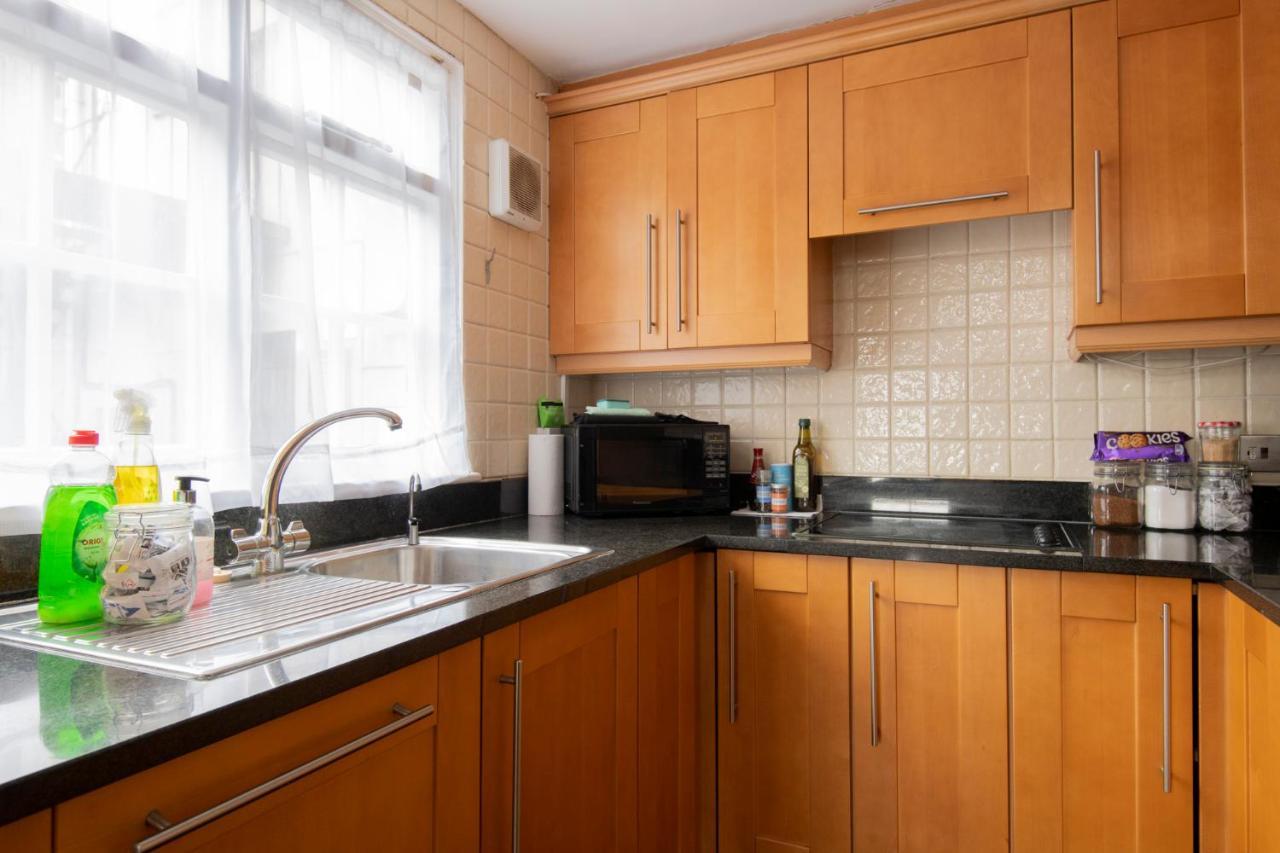 Fantastic 3 Bed Brighton House- Sleeps 6- Superfast Wifi And Garage Apartment ภายนอก รูปภาพ