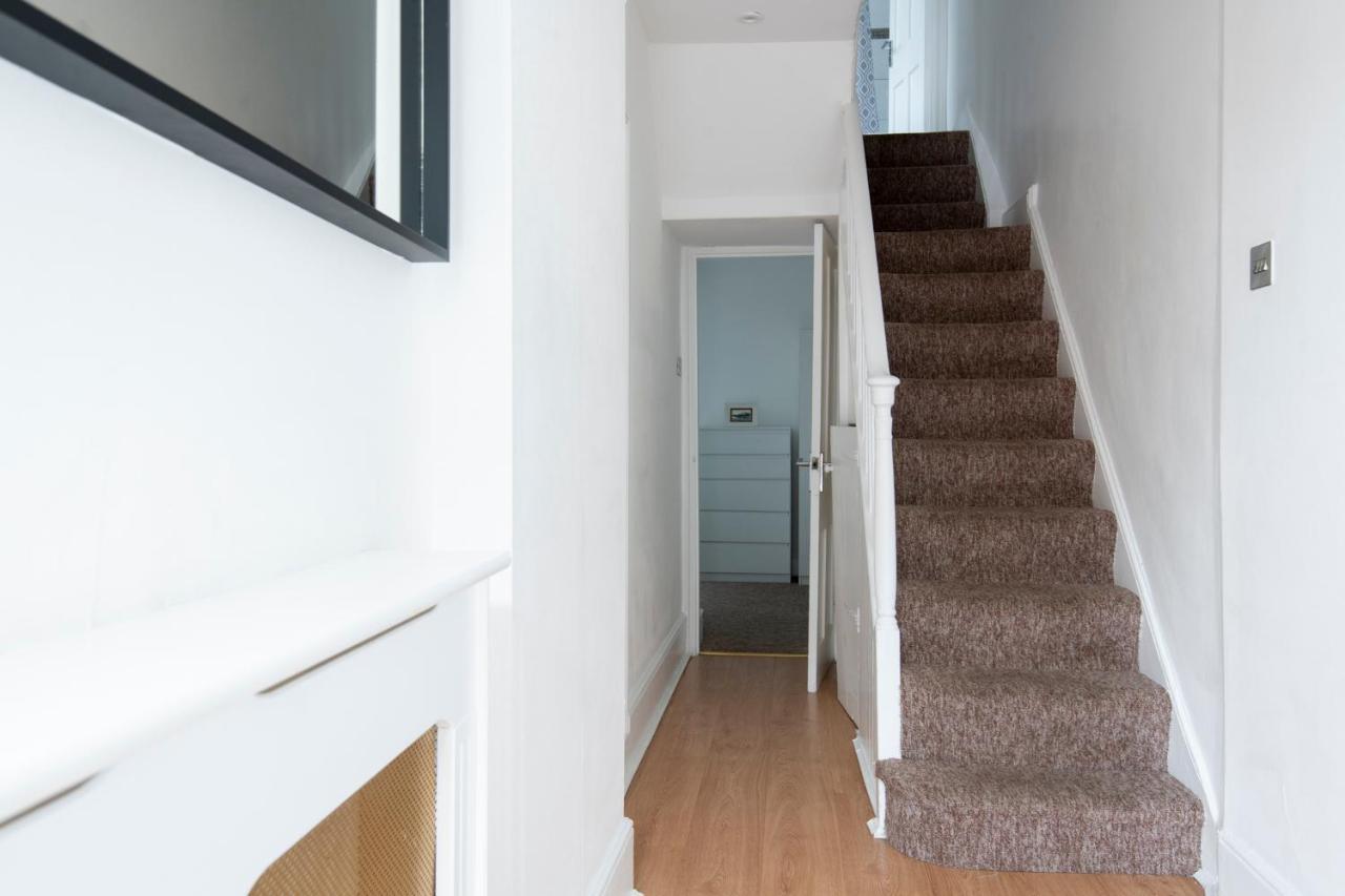 Fantastic 3 Bed Brighton House- Sleeps 6- Superfast Wifi And Garage Apartment ภายนอก รูปภาพ