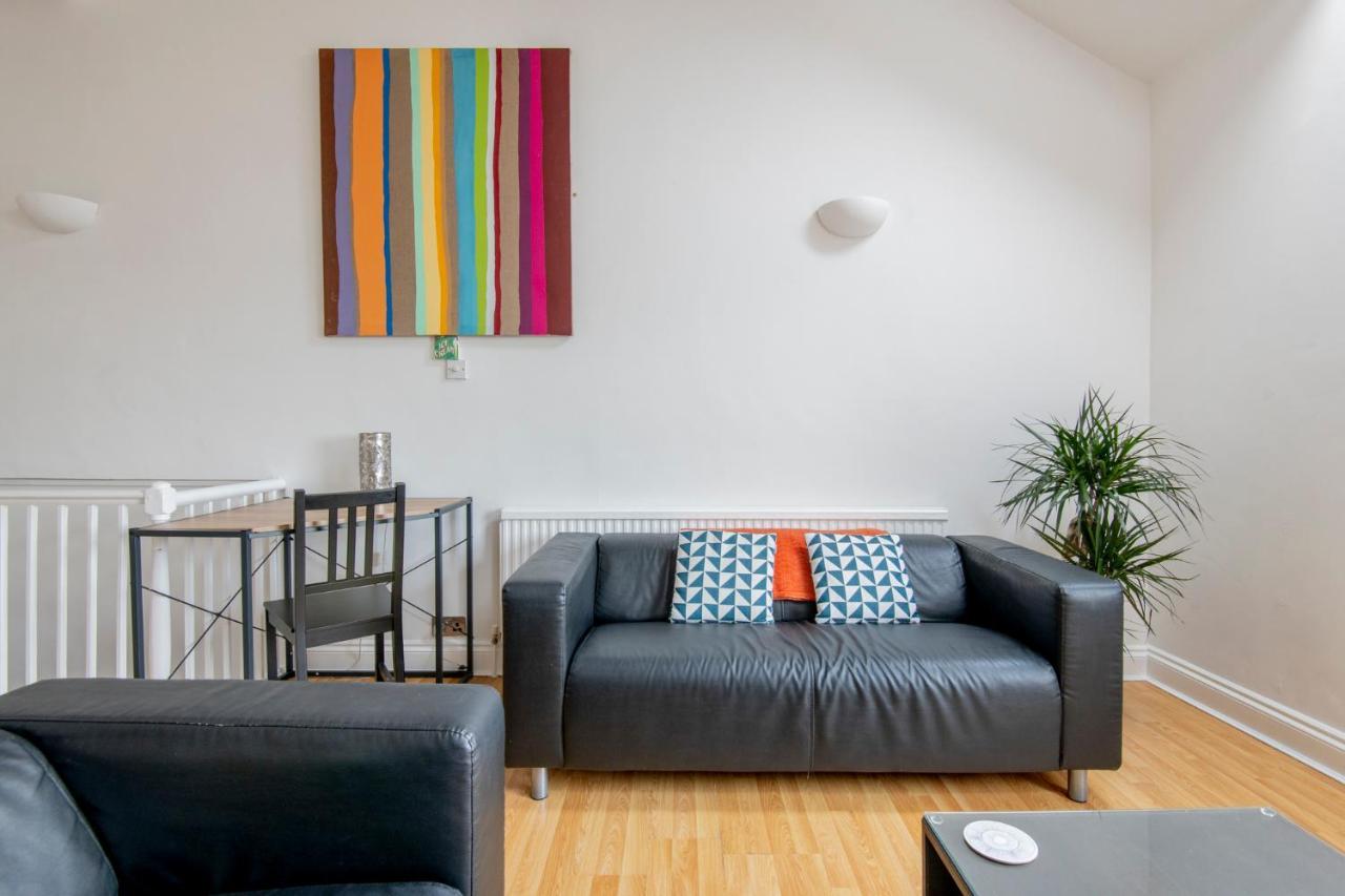 Fantastic 3 Bed Brighton House- Sleeps 6- Superfast Wifi And Garage Apartment ภายนอก รูปภาพ